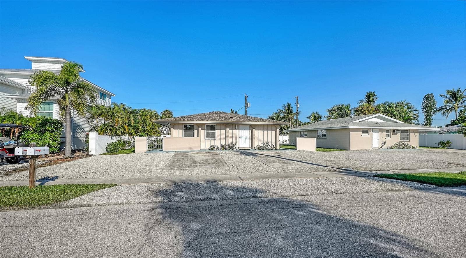 210 66TH STREET, Holmes Beach, FL 34217
