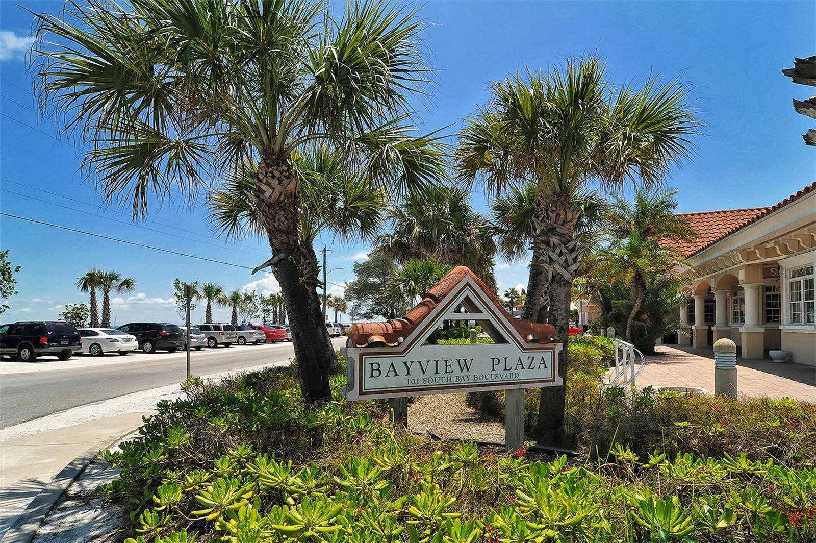210 66TH STREET, Holmes Beach, FL 34217