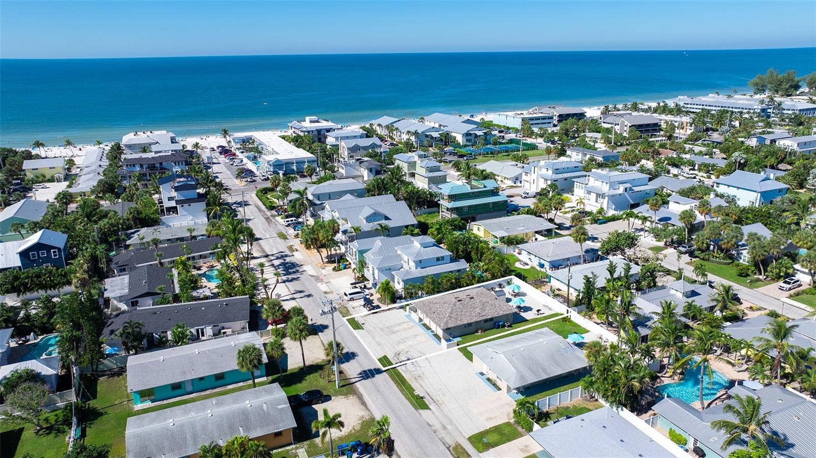 210 66TH STREET, Holmes Beach, FL 34217