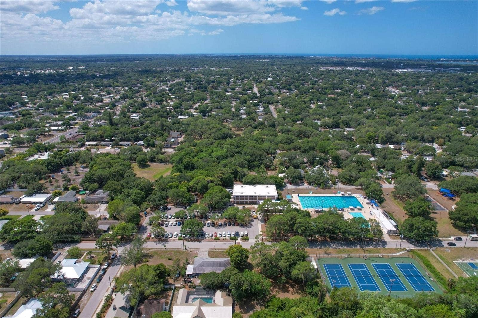 2557 TEMPLE STREET, Sarasota, FL 34239 2557 TEMPLE STREET, Sarasota, FL 34239