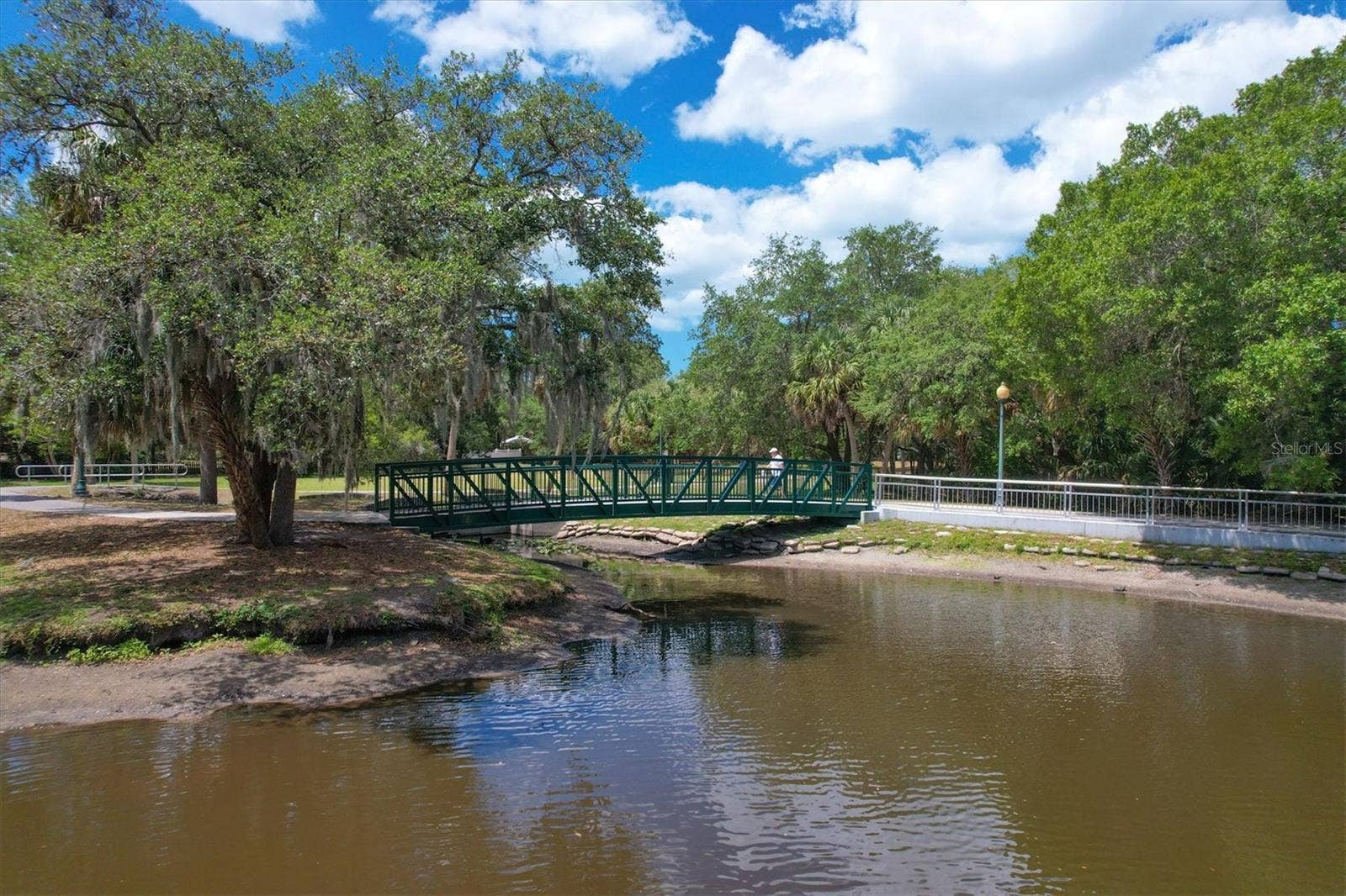 2557 TEMPLE STREET, Sarasota, FL 34239 2557 TEMPLE STREET, Sarasota, FL 34239