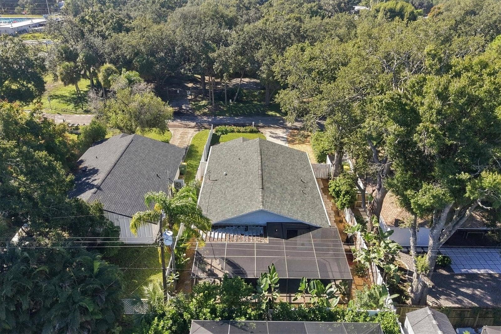 2557 TEMPLE STREET, Sarasota, FL 34239 2557 TEMPLE STREET, Sarasota, FL 34239