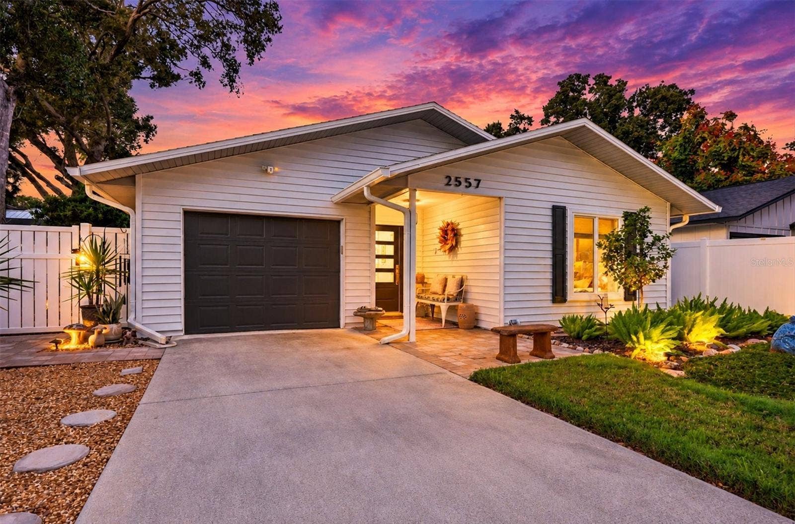 2557 TEMPLE STREET, Sarasota, FL 34239 2557 TEMPLE STREET, Sarasota, FL 34239