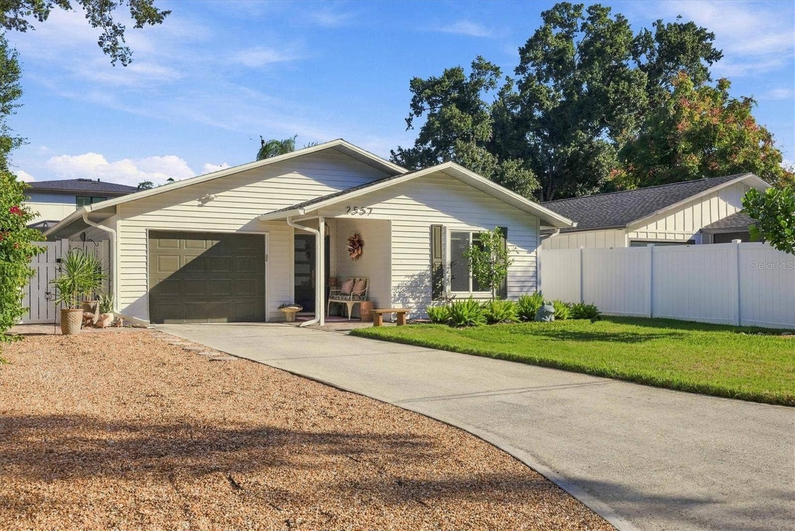 2557 TEMPLE STREET, Sarasota, FL 34239 2557 TEMPLE STREET, Sarasota, FL 34239