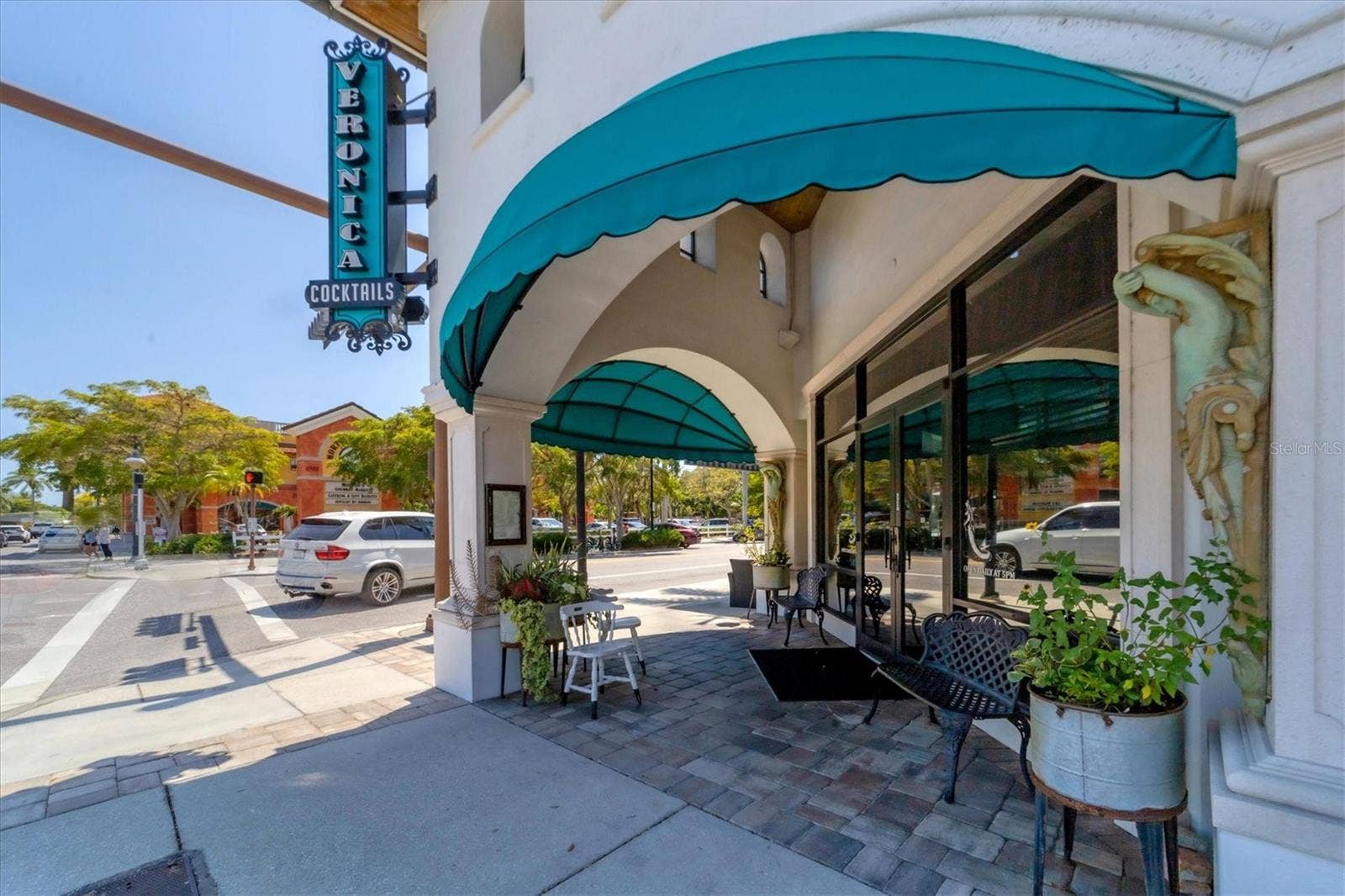 2557 TEMPLE STREET, Sarasota, FL 34239 2557 TEMPLE STREET, Sarasota, FL 34239