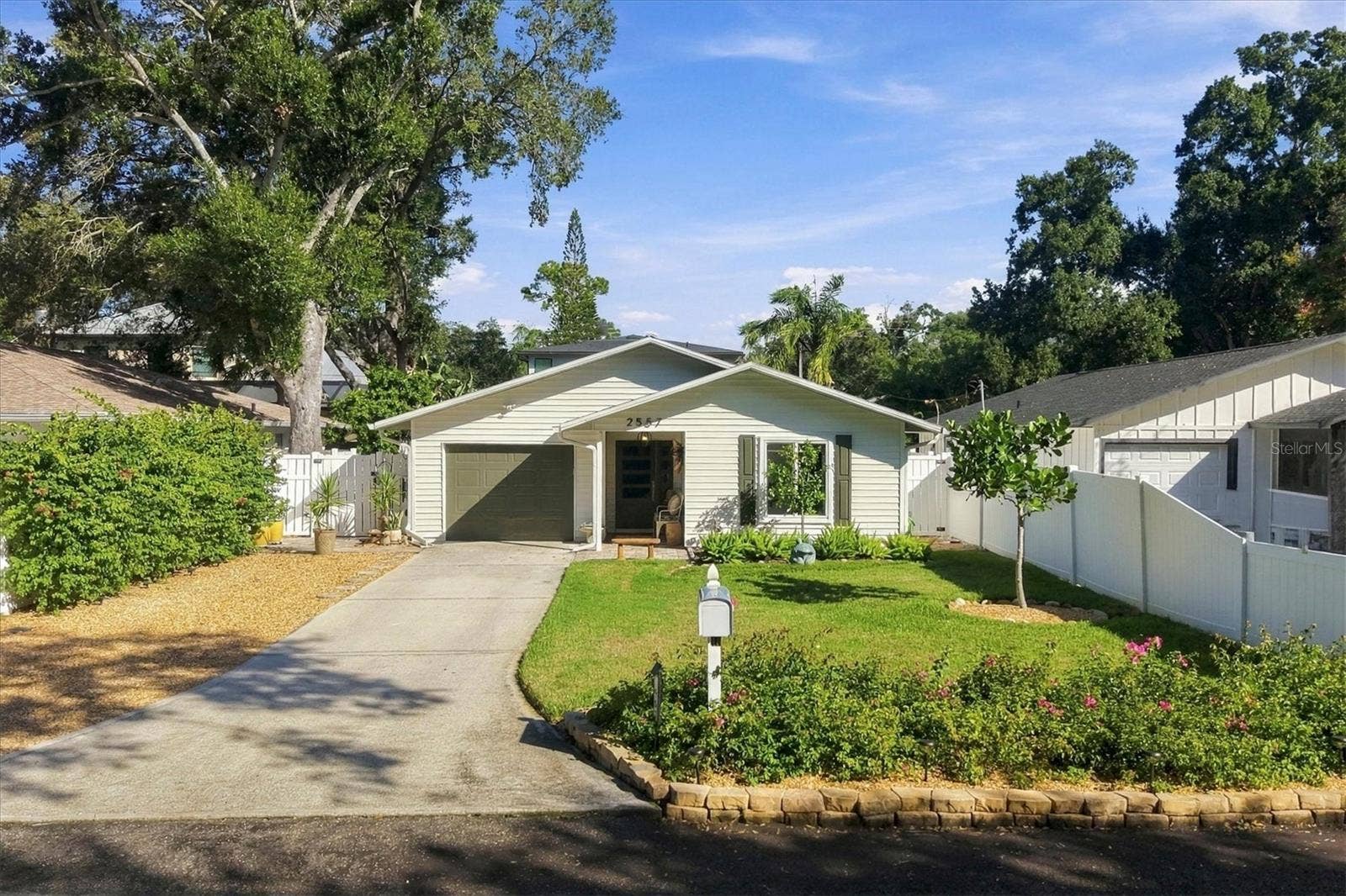 2557 TEMPLE STREET, Sarasota, FL 34239 2557 TEMPLE STREET, Sarasota, FL 34239