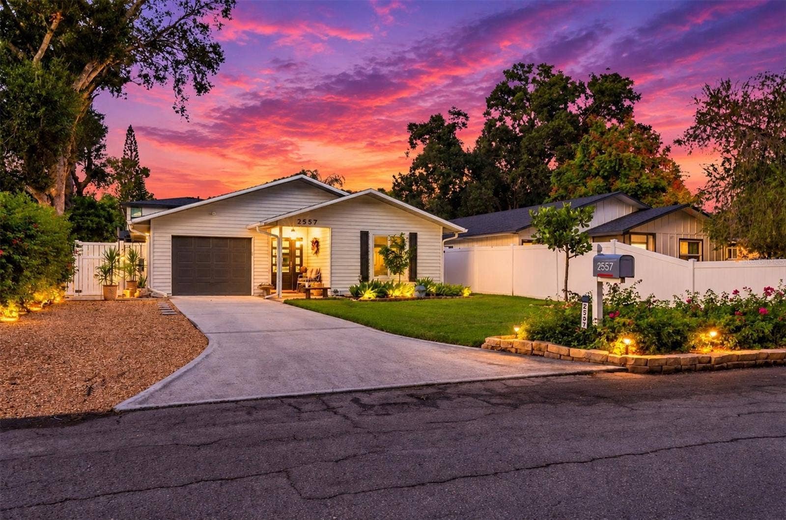 2557 TEMPLE STREET, Sarasota, FL 34239 2557 TEMPLE STREET, Sarasota, FL 34239