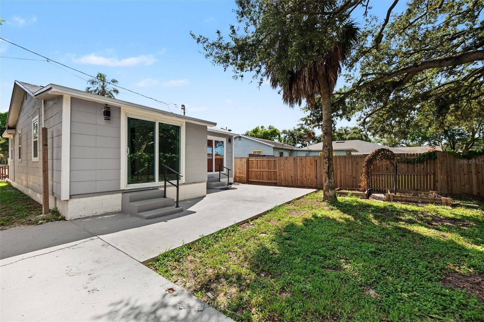 1815 12TH STREET S, St Petersburg, FL 33705 1815 12TH STREET S, St Petersburg, FL 33705