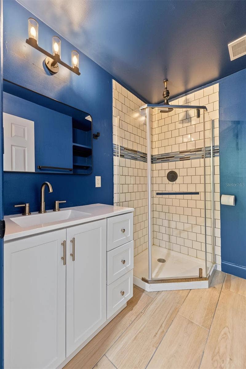 1815 12TH STREET S, St Petersburg, FL 33705 1815 12TH STREET S, St Petersburg, FL 33705