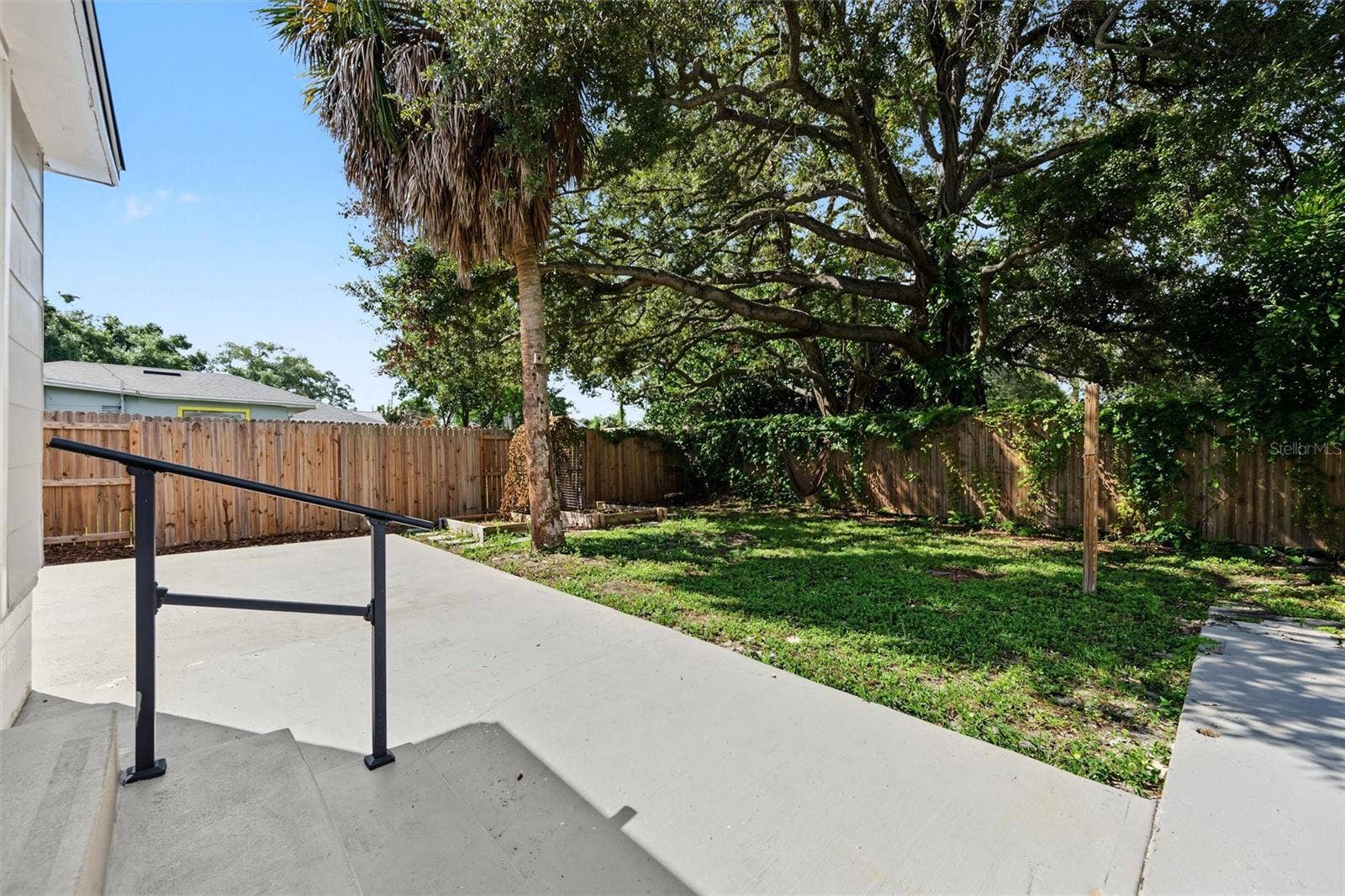 1815 12TH STREET S, St Petersburg, FL 33705 1815 12TH STREET S, St Petersburg, FL 33705