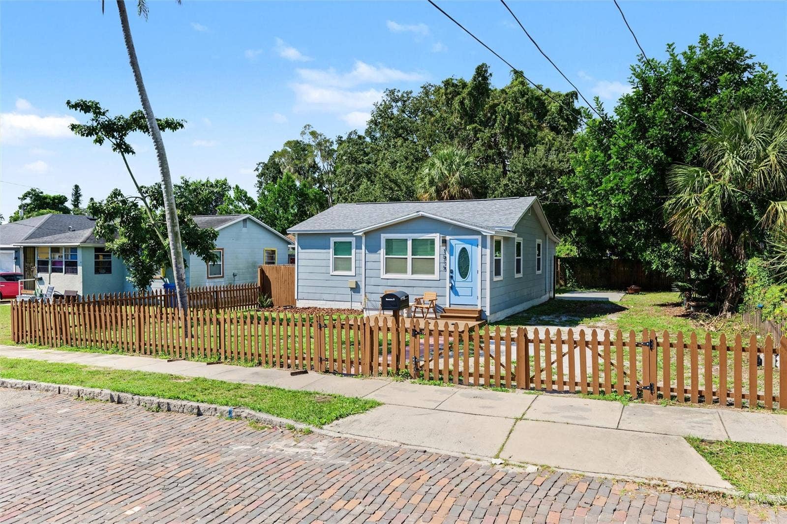 1815 12TH STREET S, St Petersburg, FL 33705 1815 12TH STREET S, St Petersburg, FL 33705