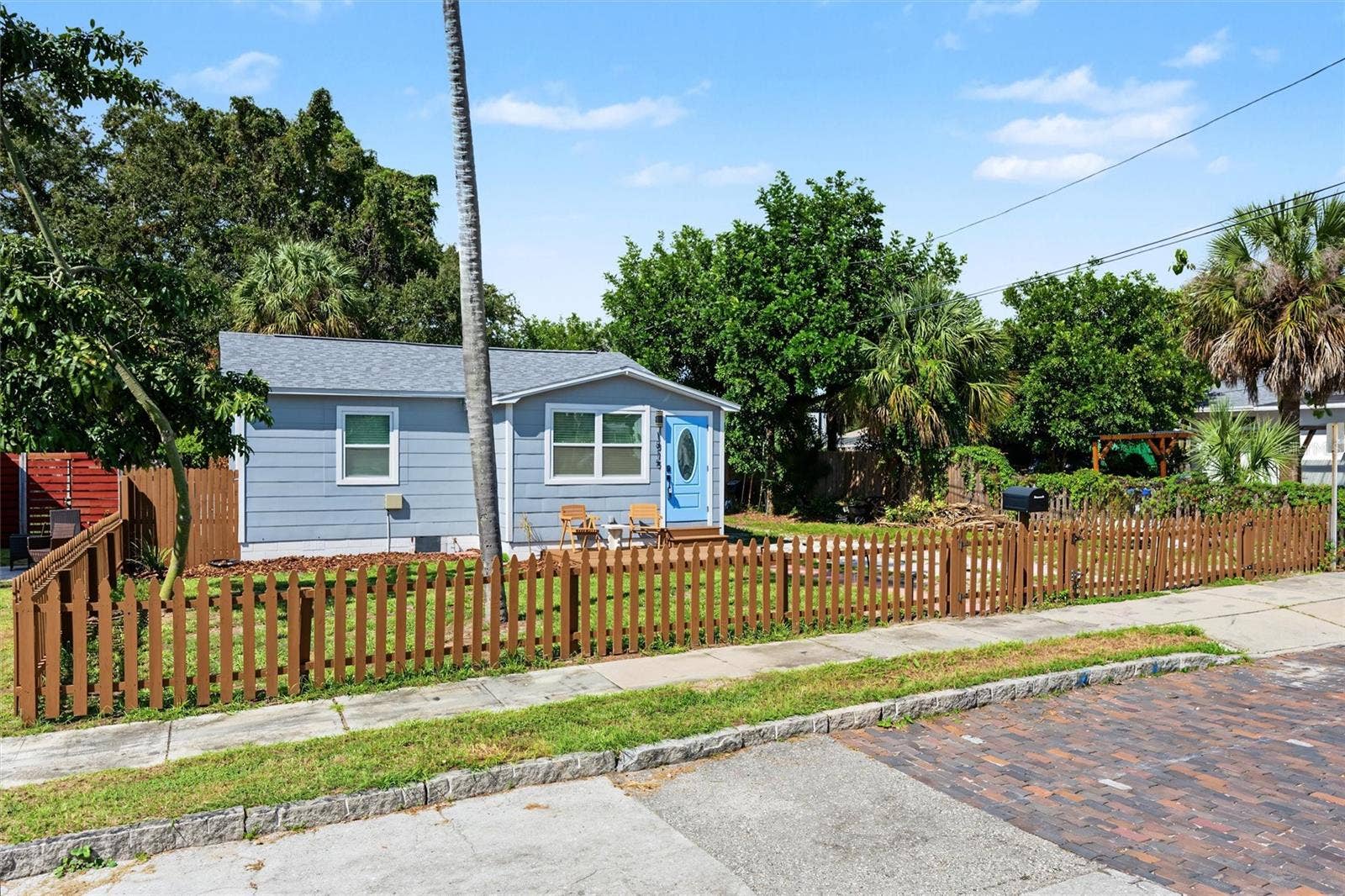 1815 12TH STREET S, St Petersburg, FL 33705 1815 12TH STREET S, St Petersburg, FL 33705