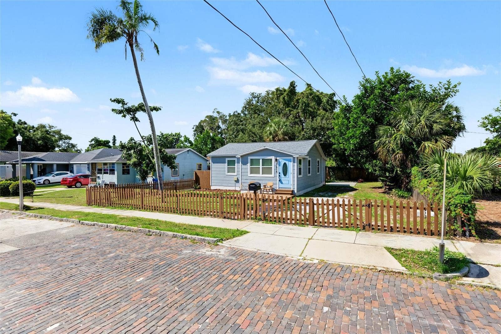 1815 12TH STREET S, St Petersburg, FL 33705 1815 12TH STREET S, St Petersburg, FL 33705