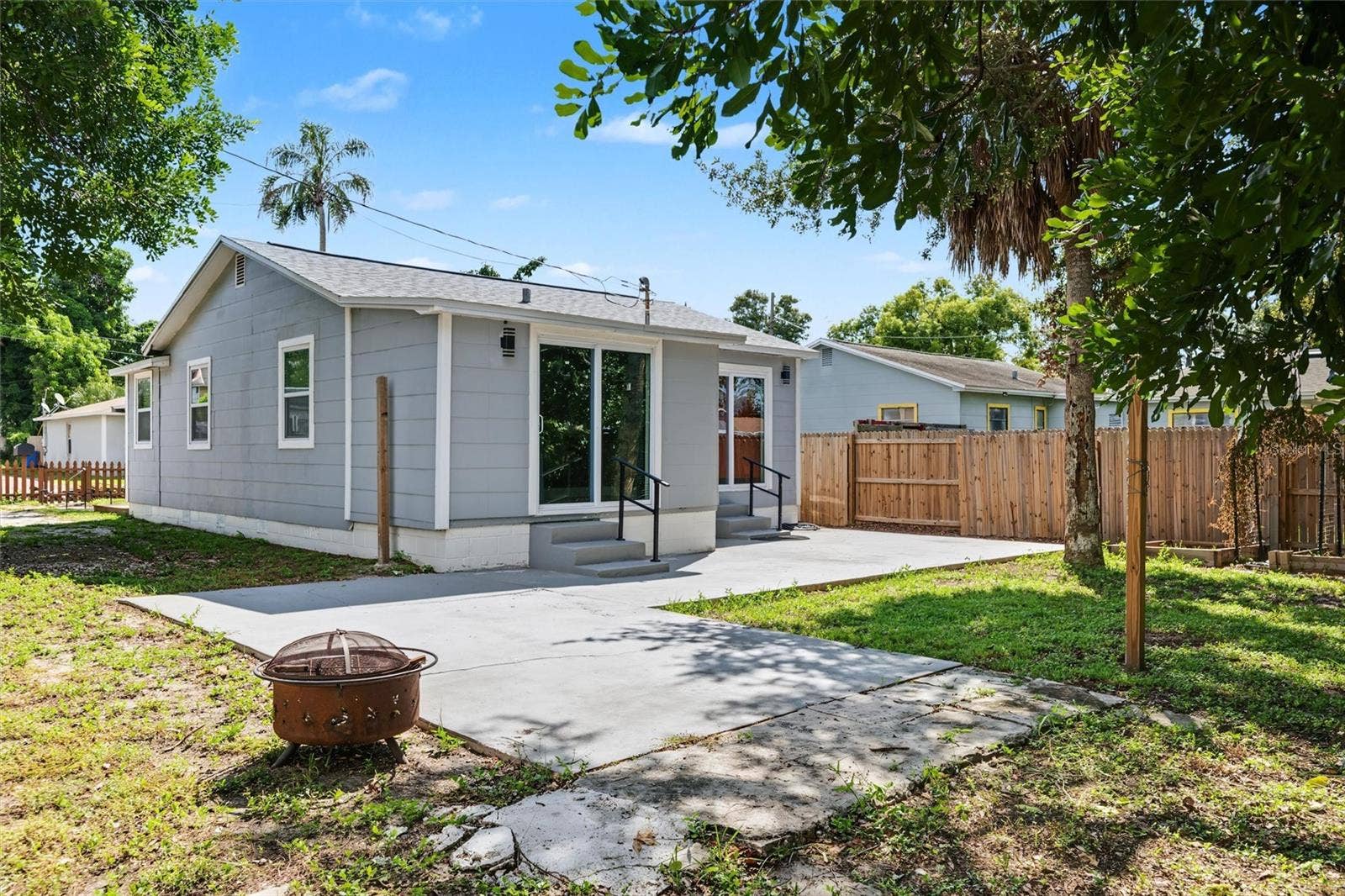 1815 12TH STREET S, St Petersburg, FL 33705 1815 12TH STREET S, St Petersburg, FL 33705
