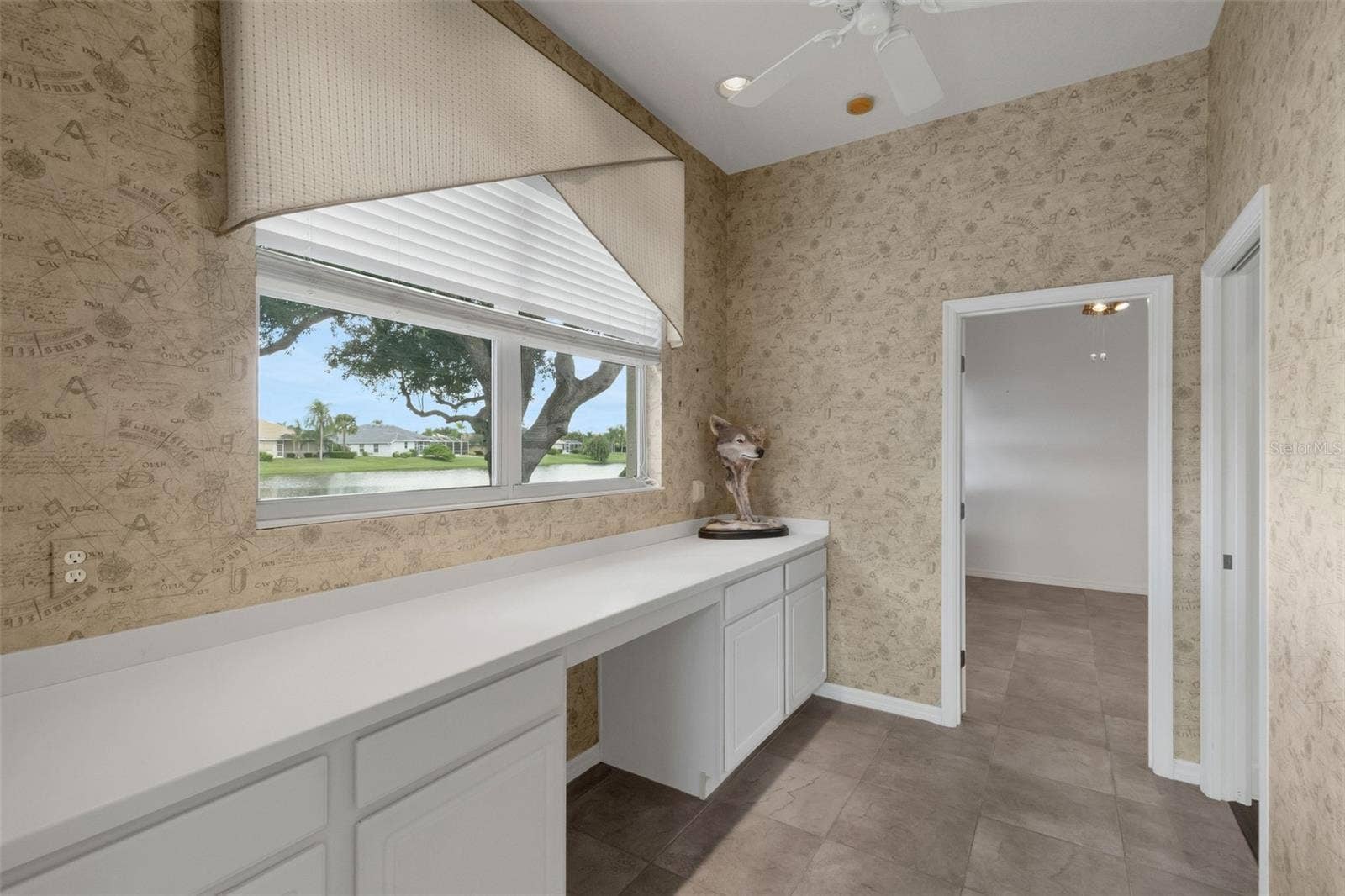 8339 BARTON FARMS BOULEVARD, Sarasota, FL 34240 hobby room