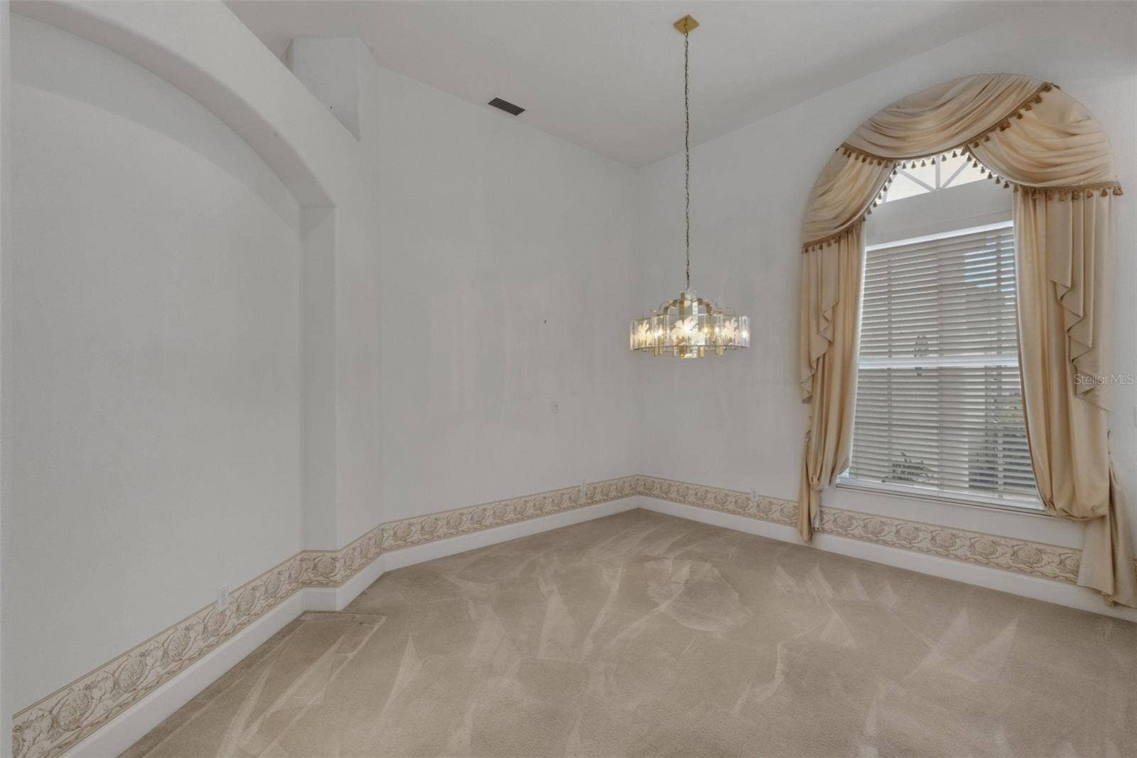 8339 BARTON FARMS BOULEVARD, Sarasota, FL 34240 dining room
