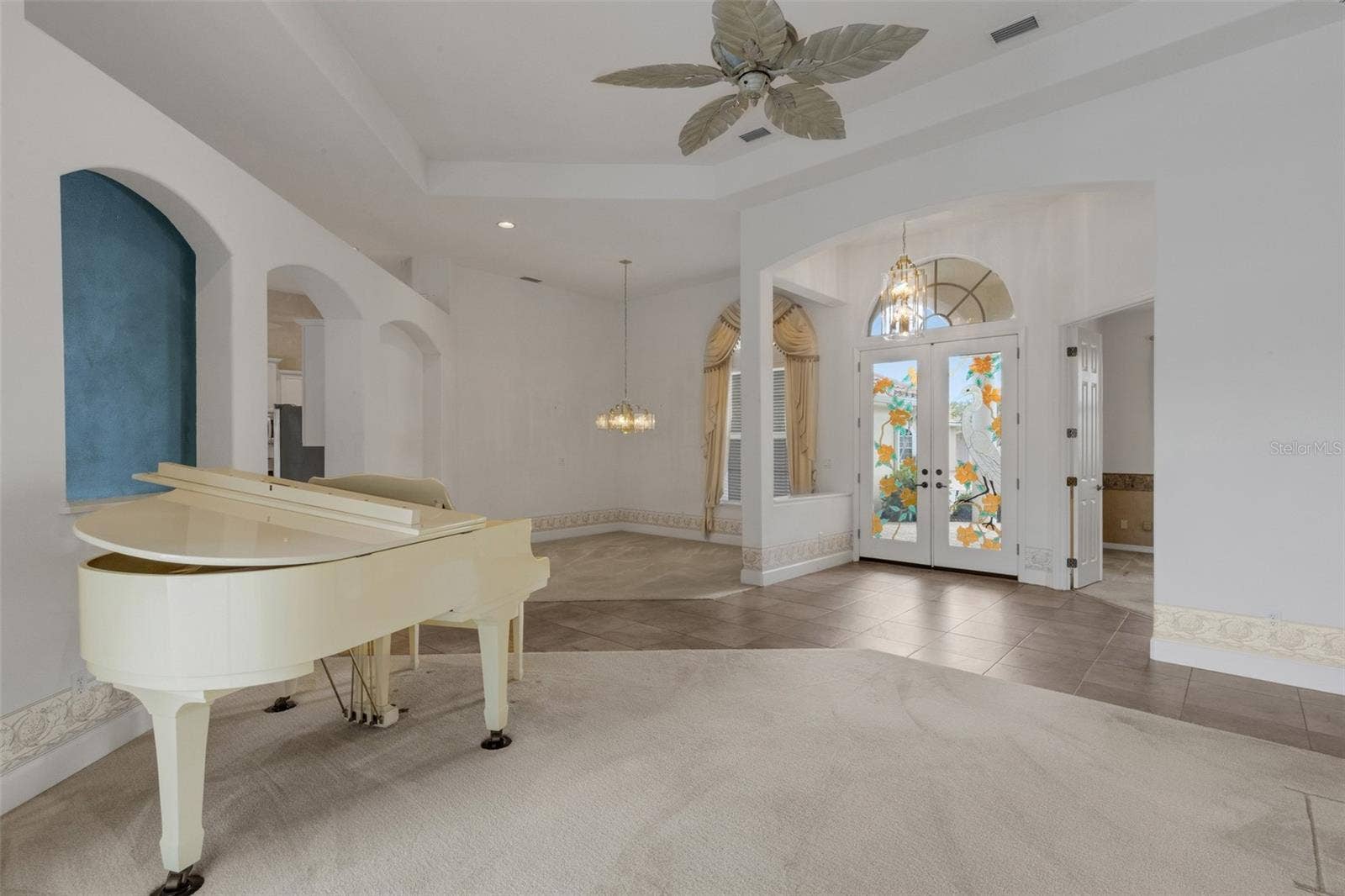 8339 BARTON FARMS BOULEVARD, Sarasota, FL 34240 formal living room