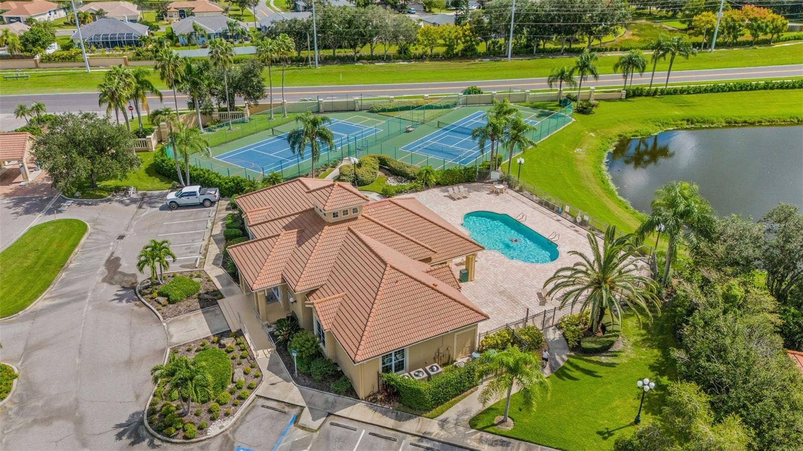 8339 BARTON FARMS BOULEVARD, Sarasota, FL 34240 clubhouse/community pool/tennis-pickleball courts