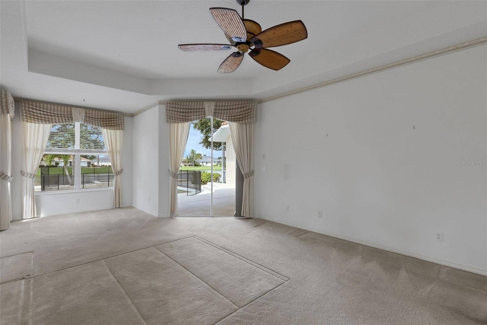 8339 BARTON FARMS BOULEVARD, Sarasota, FL 34240 primary bedroom