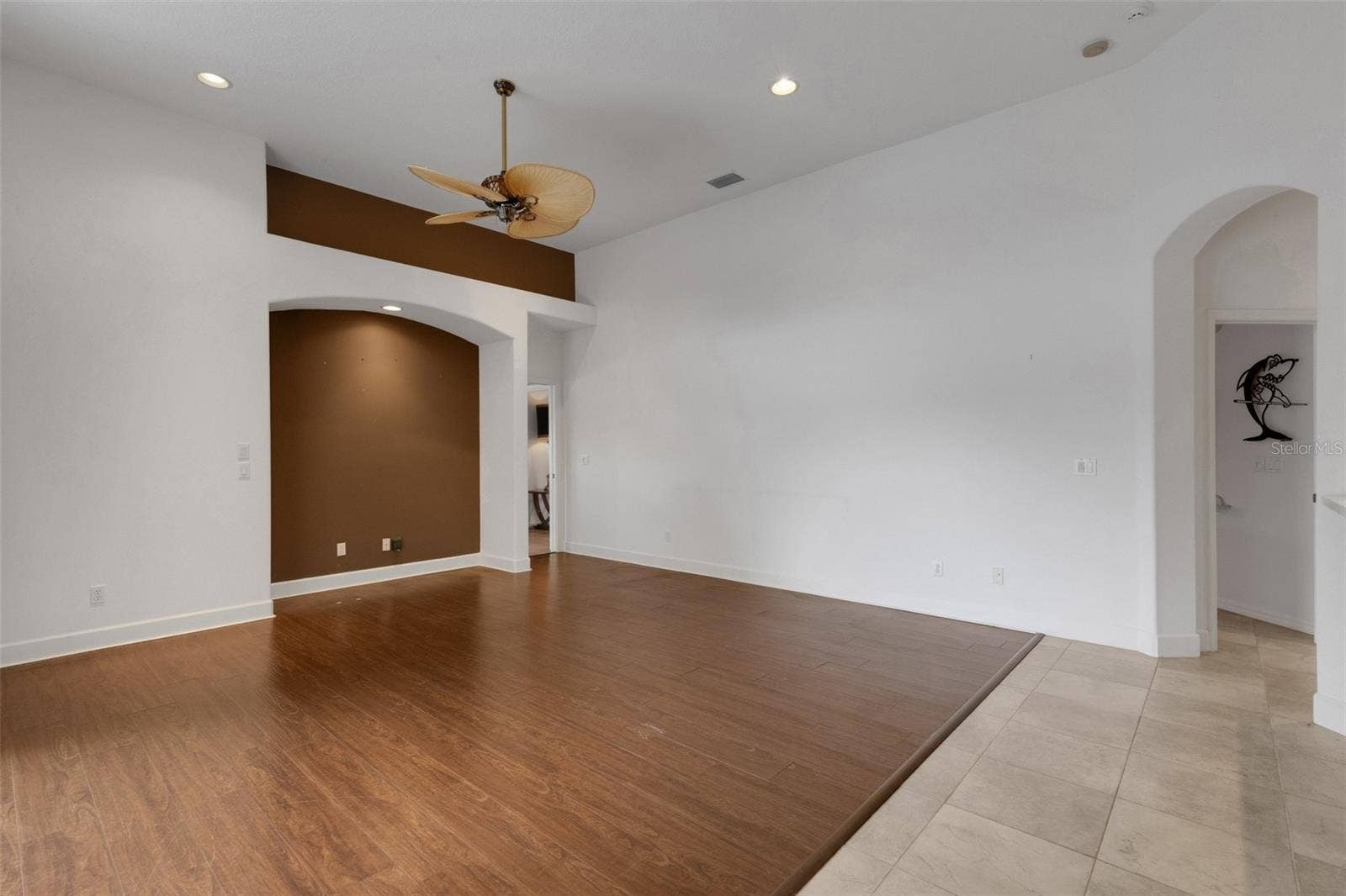 8339 BARTON FARMS BOULEVARD, Sarasota, FL 34240 family room