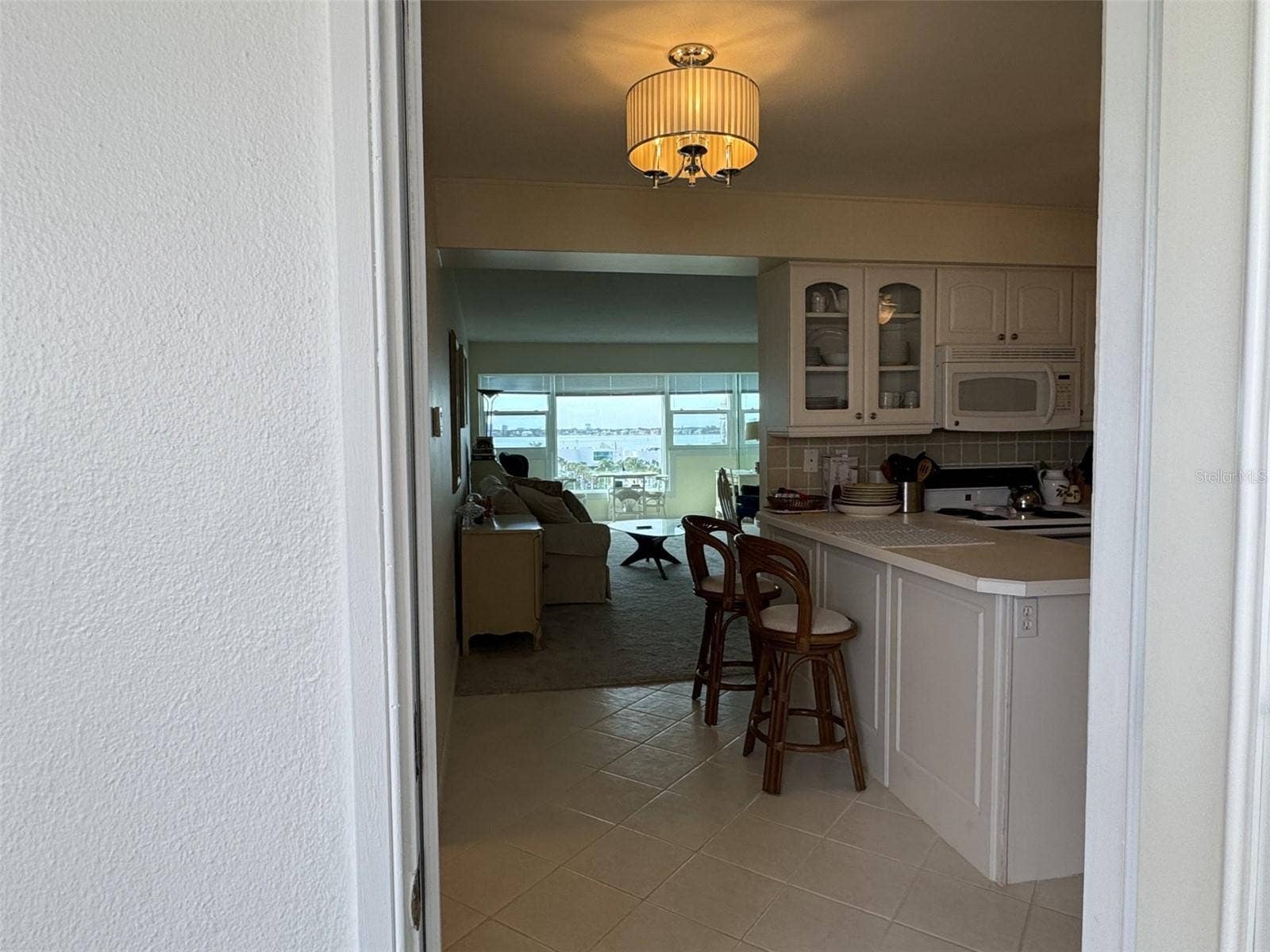 from entry to bay