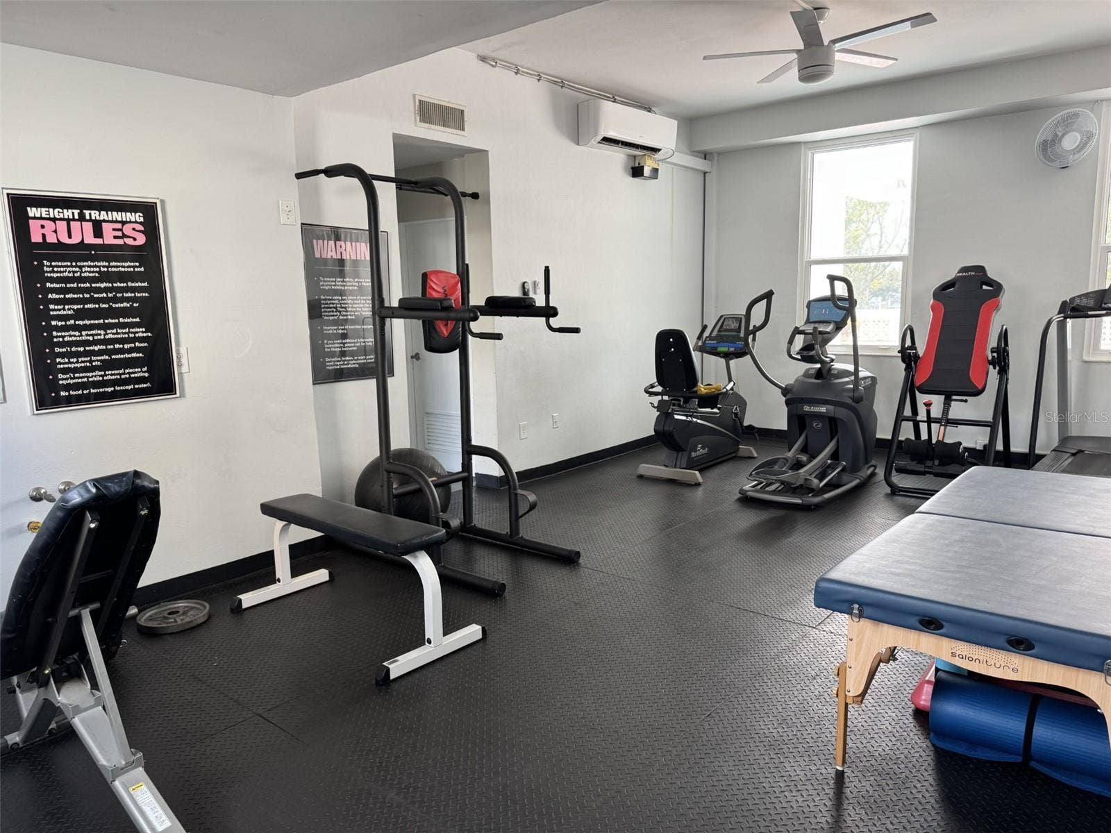 33 S GULFSTREAM AVENUE, #702, Sarasota, FL 34236