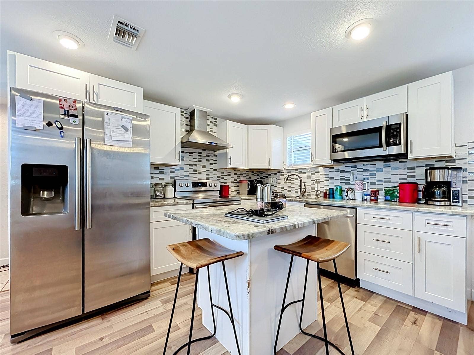 1006 SE 2ND STREET, Mulberry, FL 33860 1006 SE 2ND STREET, Mulberry, FL 33860