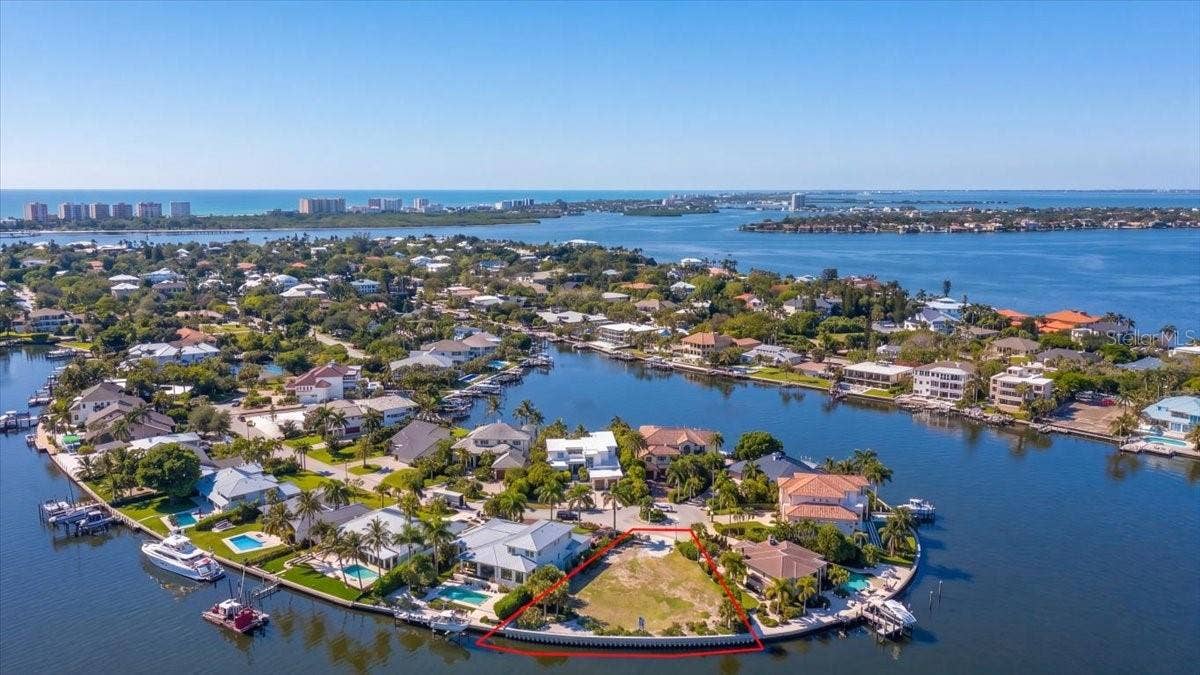 894 FREELING DRIVE, Sarasota, FL 34242 894 FREELING DRIVE, Sarasota, FL 34242