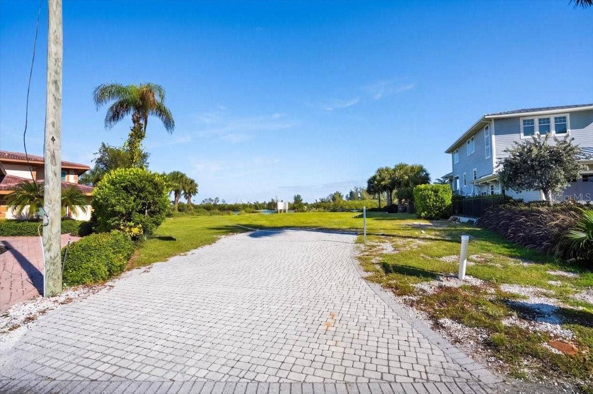 894 FREELING DRIVE, Sarasota, FL 34242 894 FREELING DRIVE, Sarasota, FL 34242
