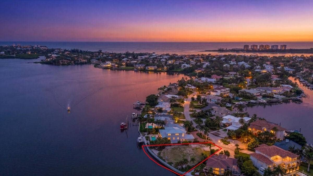 894 FREELING DRIVE, Sarasota, FL 34242 894 FREELING DRIVE, Sarasota, FL 34242