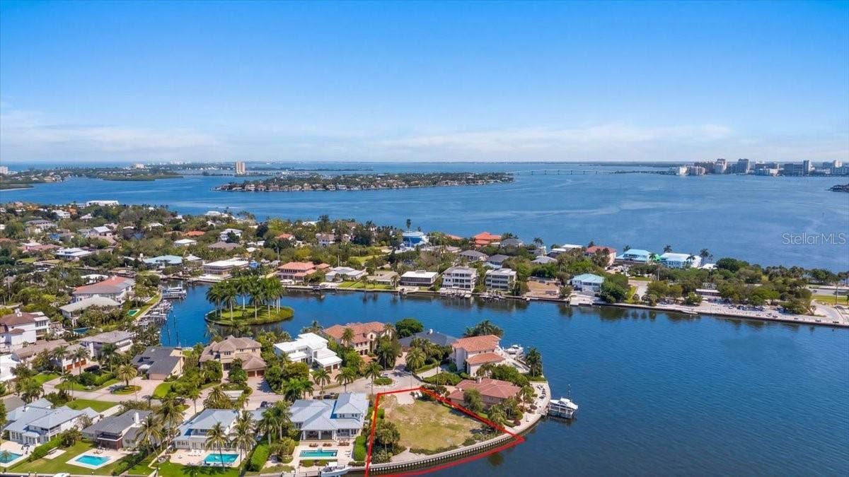 894 FREELING DRIVE, Sarasota, FL 34242 894 FREELING DRIVE, Sarasota, FL 34242