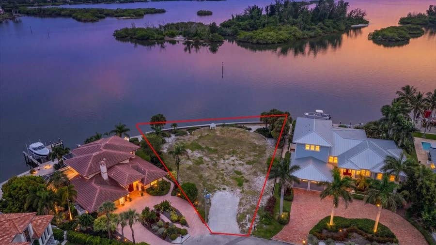 Property photo for 894 FREELING DRIVE, Sarasota, FL