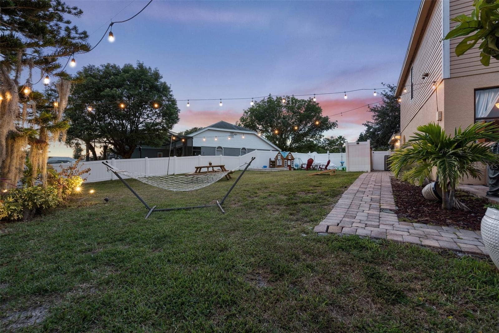 1009 45TH STREET E, Bradenton, FL 34208 1009 45TH STREET E, Bradenton, FL 34208