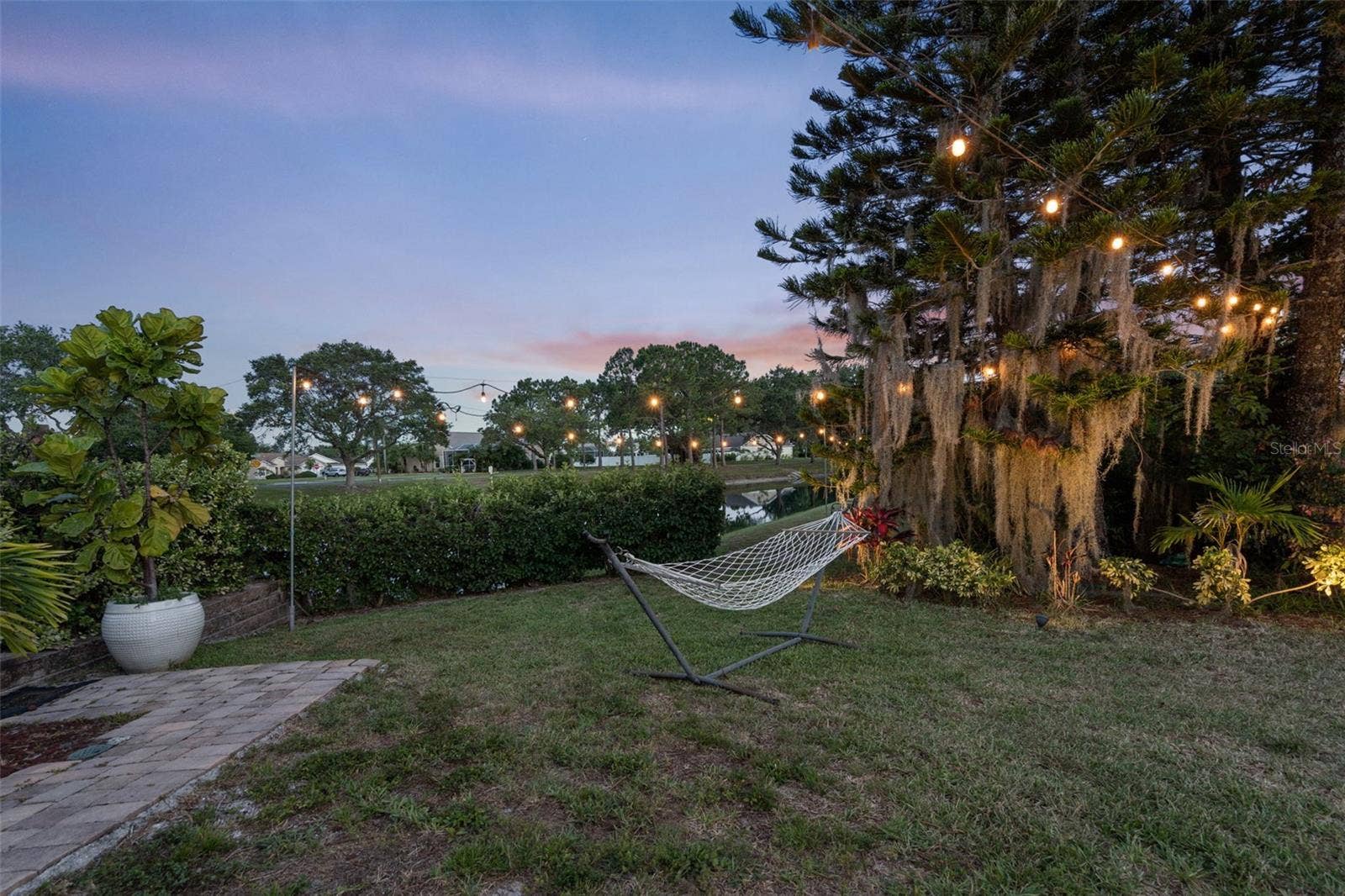 1009 45TH STREET E, Bradenton, FL 34208 1009 45TH STREET E, Bradenton, FL 34208
