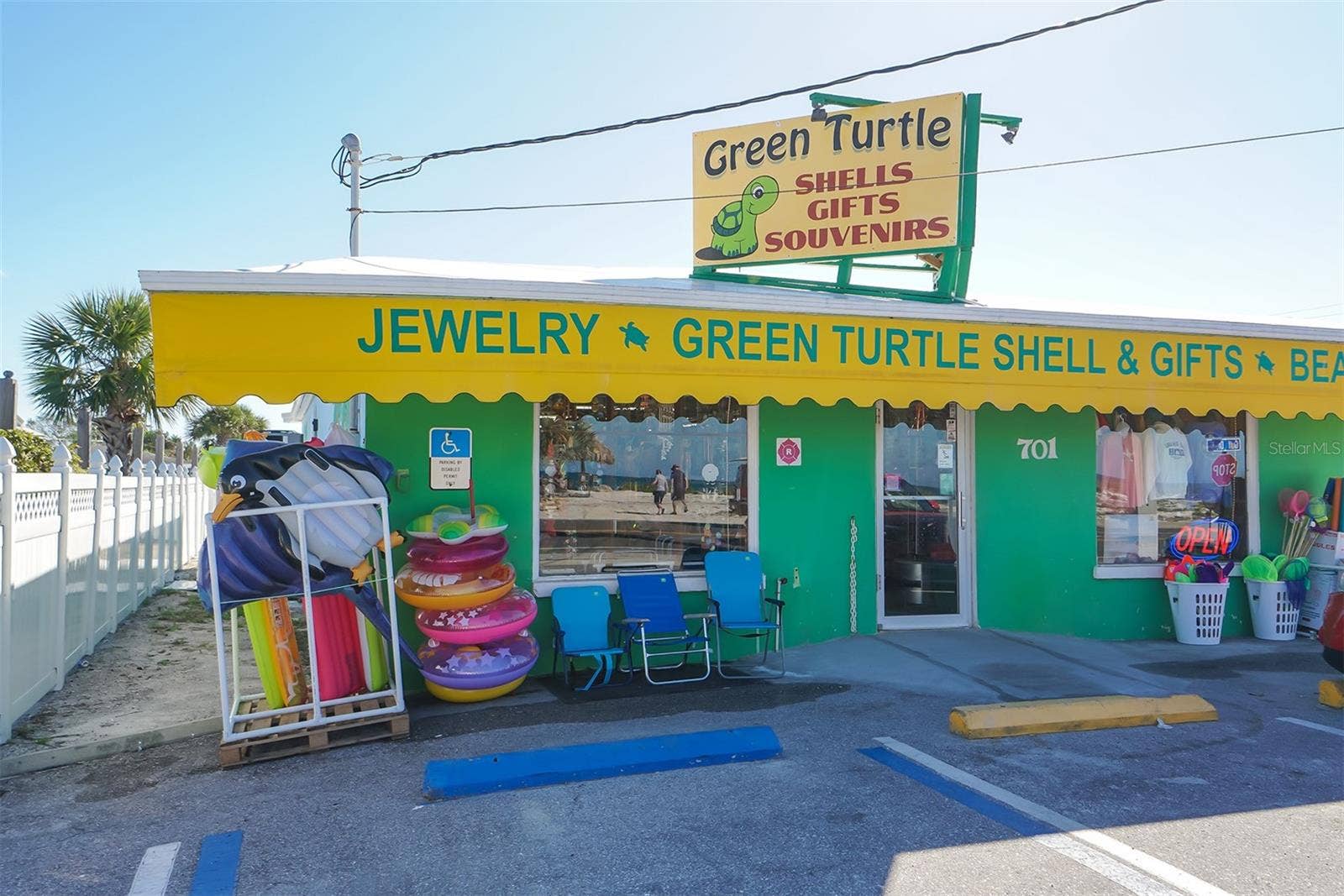 2514 AVENUE B, Bradenton Beach, FL 34217 Shopping close by.