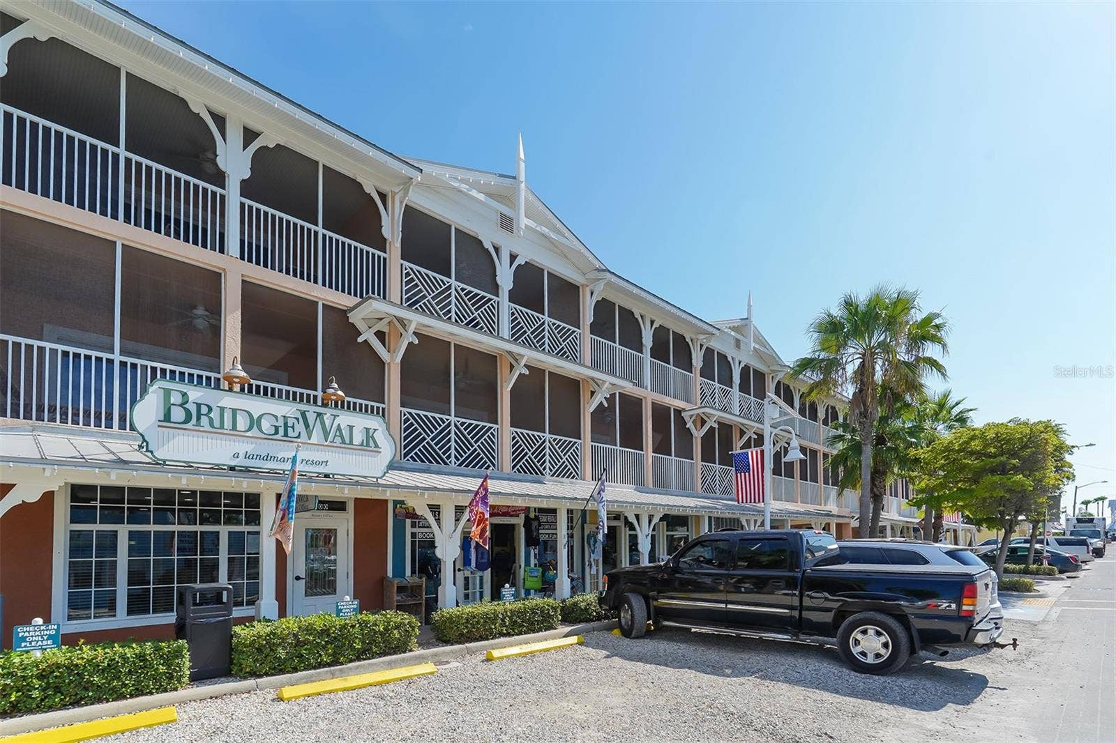 2514 AVENUE B, Bradenton Beach, FL 34217 Shopping close by Bridge Street.