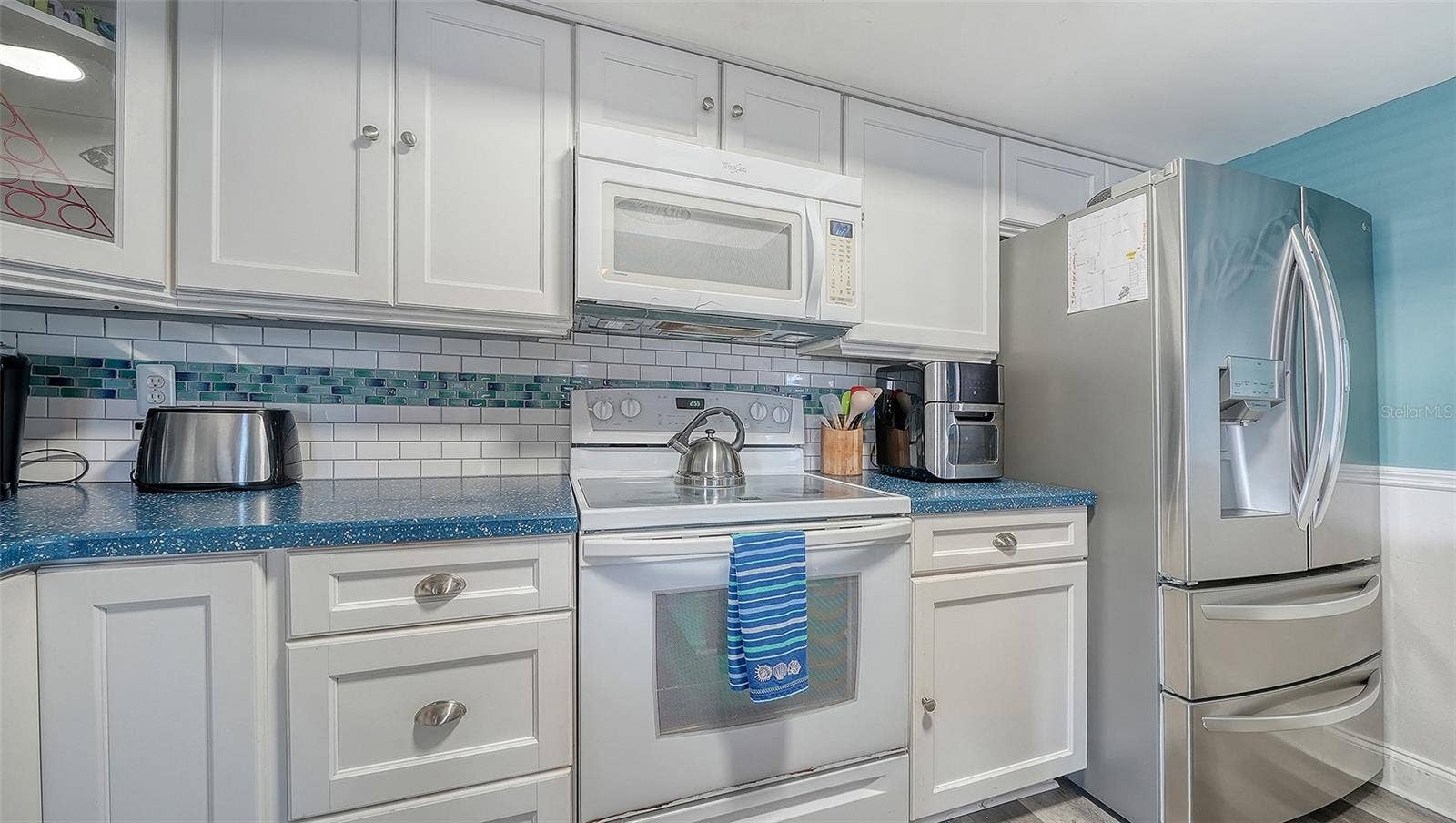 2514 AVENUE B, Bradenton Beach, FL 34217 Unit A, Kitchen.