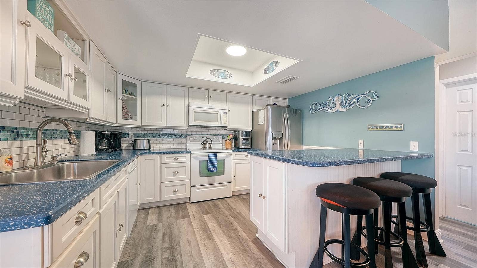 2514 AVENUE B, Bradenton Beach, FL 34217 Unit A, Kitchen.