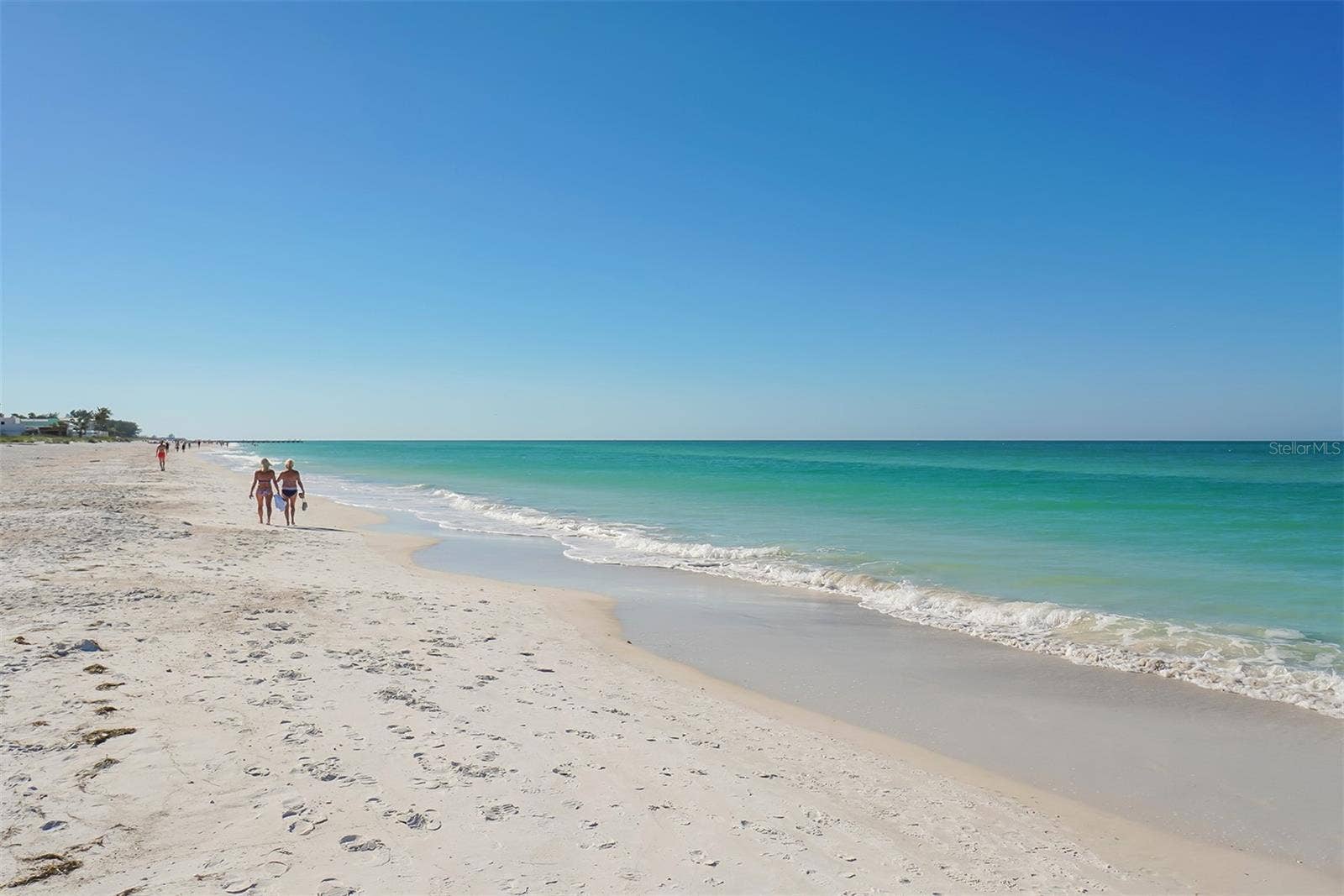 2514 AVENUE B, Bradenton Beach, FL 34217 Walking distance to the beach.