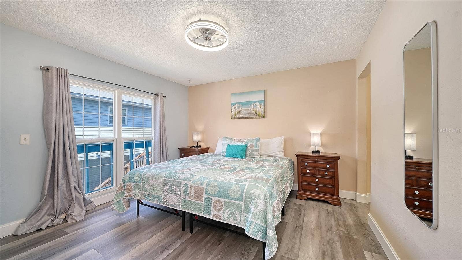 2514 AVENUE B, Bradenton Beach, FL 34217 Unit B, Primary Bedroom.