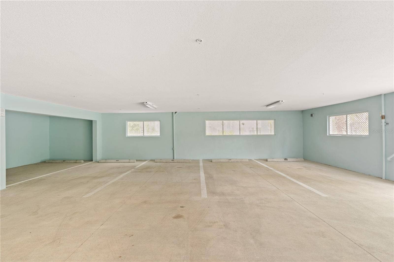 7611 34TH AVENUE W, #301, Bradenton, FL 34209 7611 34TH AVENUE W, #301, Bradenton, FL 34209