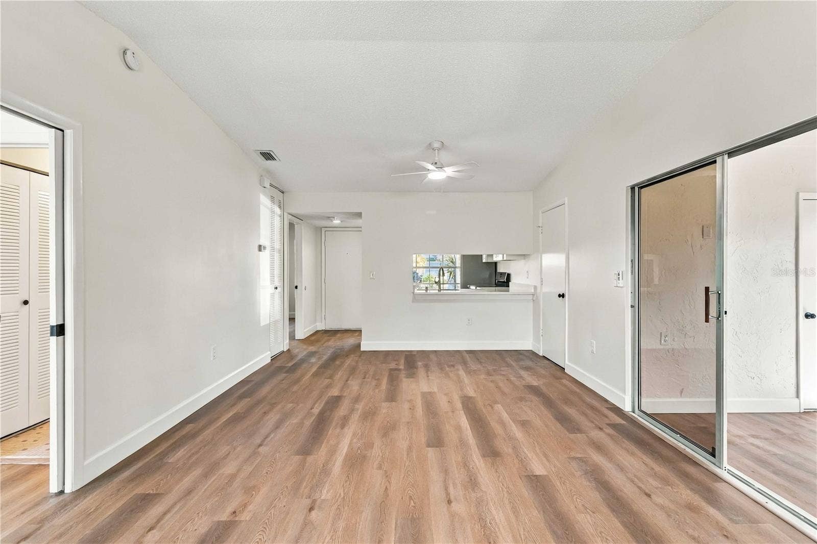 4006 41ST STREET W, Bradenton, FL 34205 4006 41ST STREET W, Bradenton, FL 34205