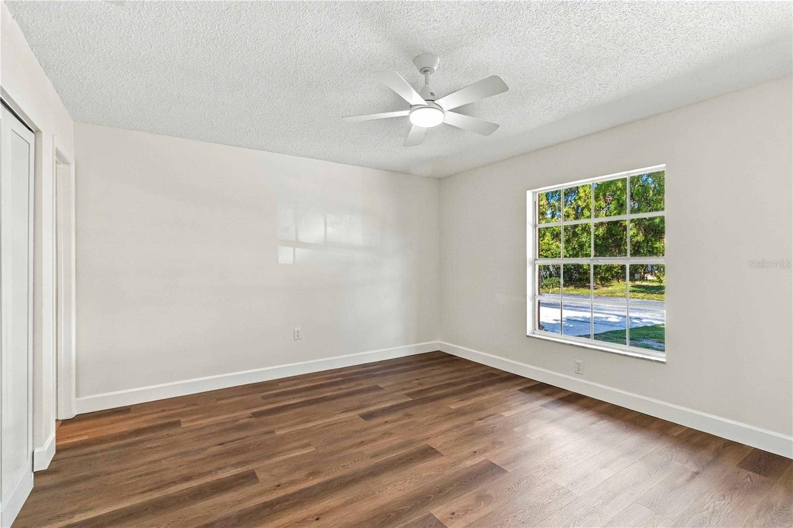 4006 41ST STREET W, Bradenton, FL 34205 4006 41ST STREET W, Bradenton, FL 34205