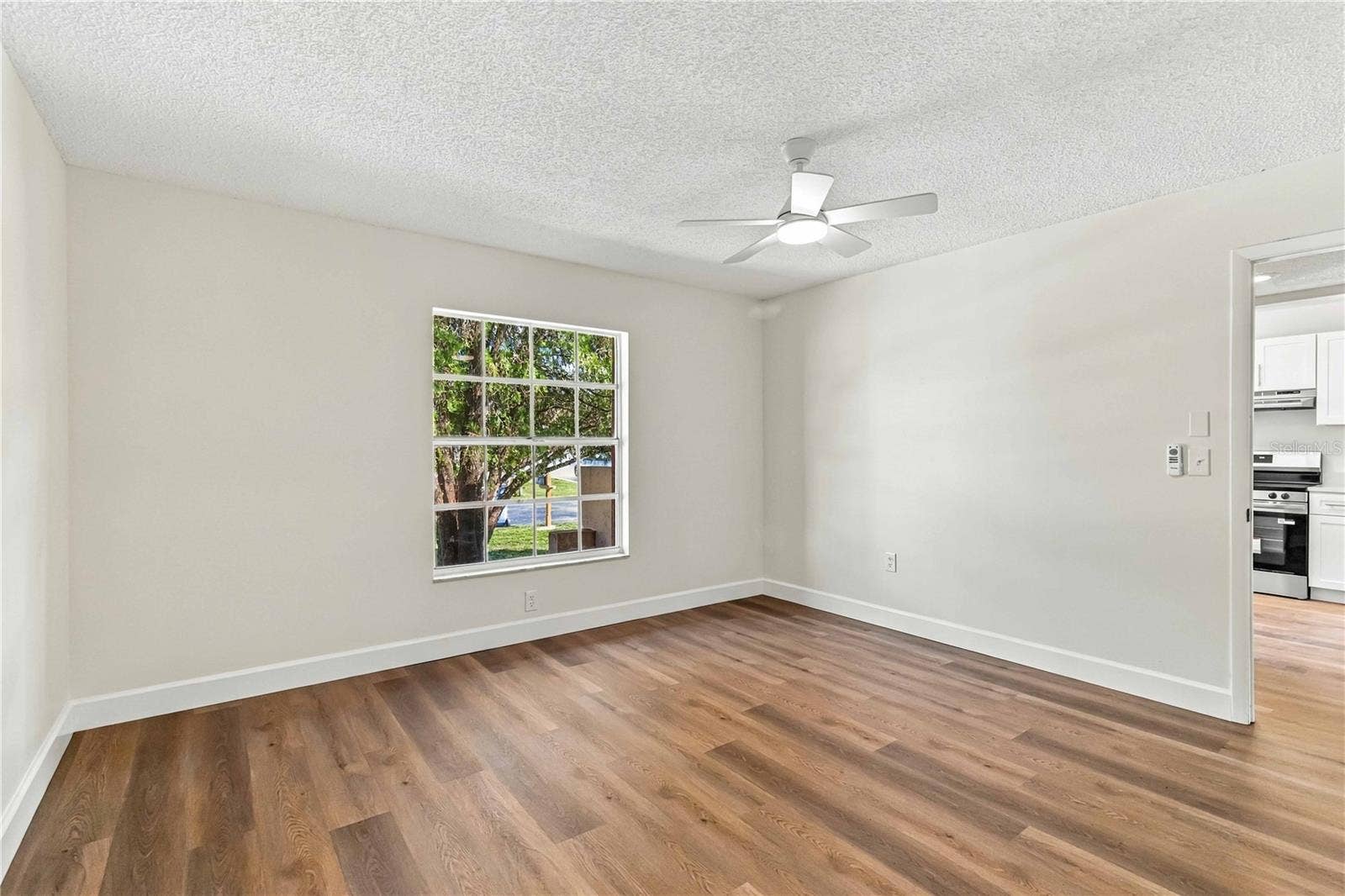 4006 41ST STREET W, Bradenton, FL 34205 4006 41ST STREET W, Bradenton, FL 34205