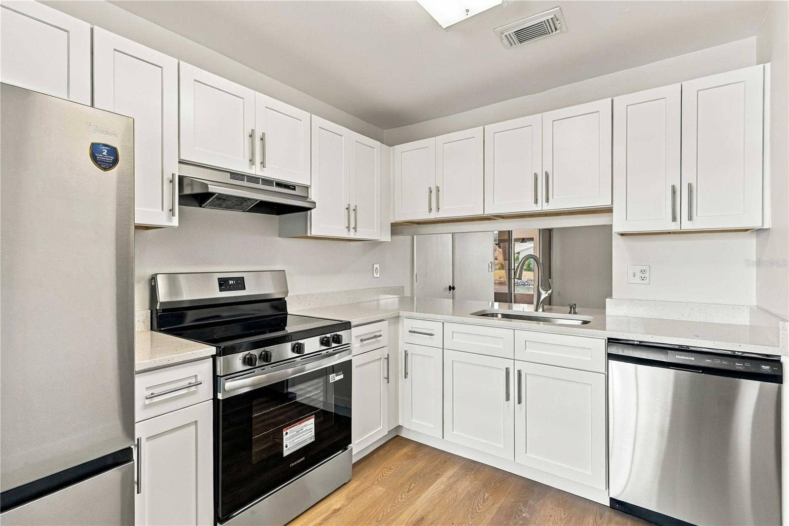 4006 41ST STREET W, Bradenton, FL 34205 4006 41ST STREET W, Bradenton, FL 34205