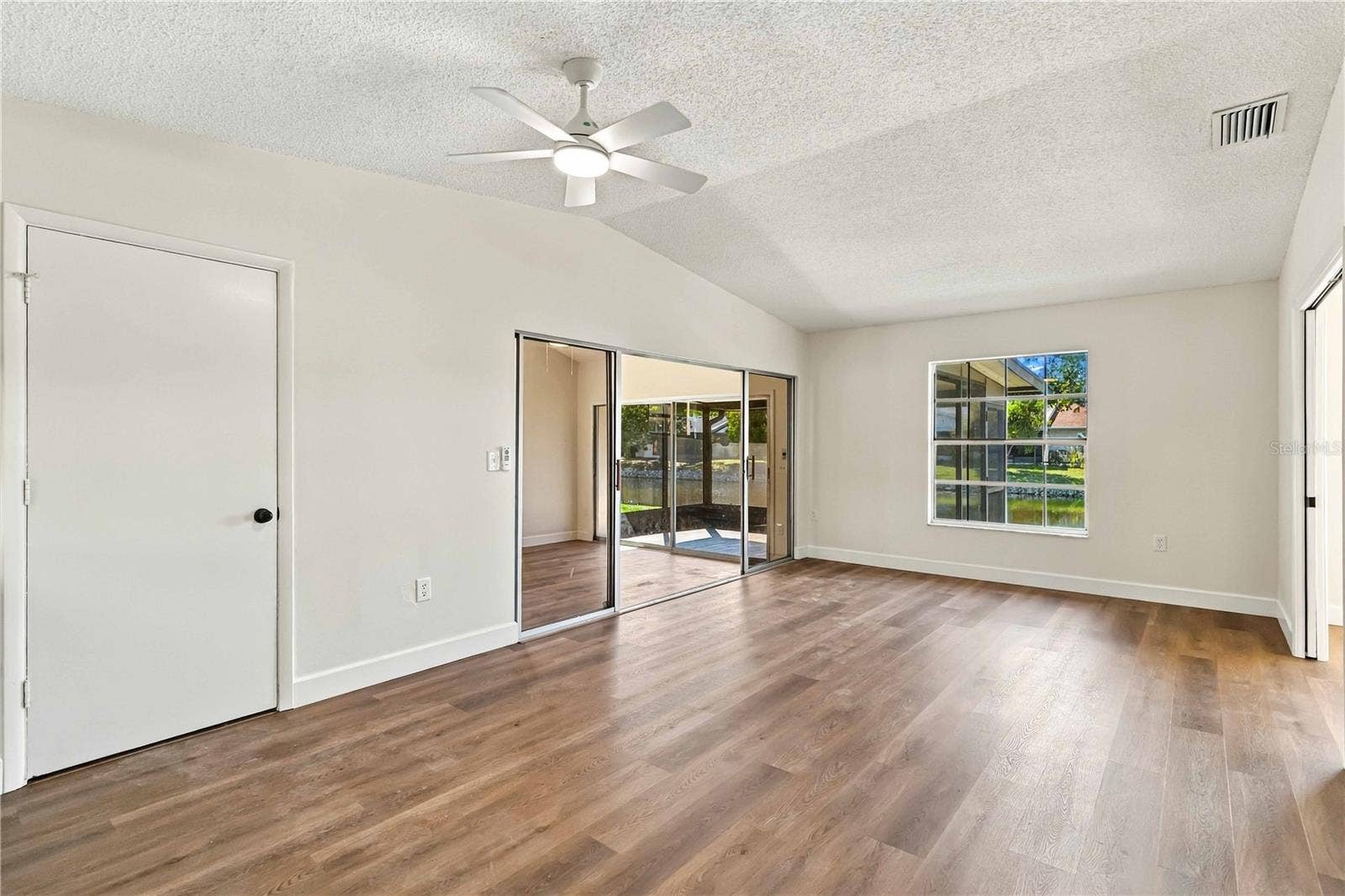 4006 41ST STREET W, Bradenton, FL 34205 4006 41ST STREET W, Bradenton, FL 34205
