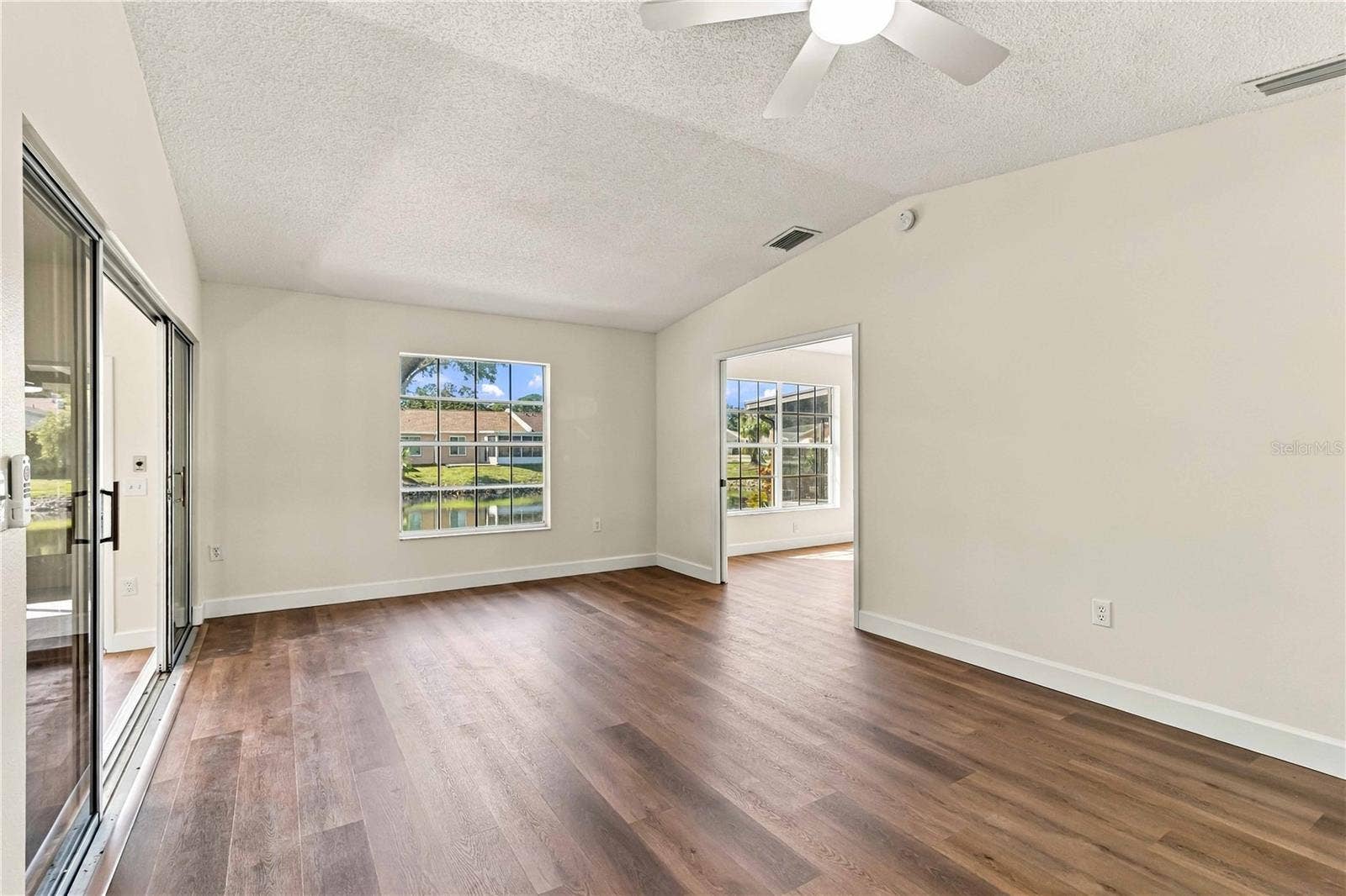 4006 41ST STREET W, Bradenton, FL 34205 4006 41ST STREET W, Bradenton, FL 34205