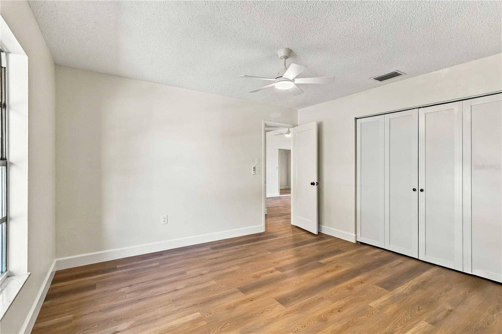 4006 41ST STREET W, Bradenton, FL 34205 4006 41ST STREET W, Bradenton, FL 34205