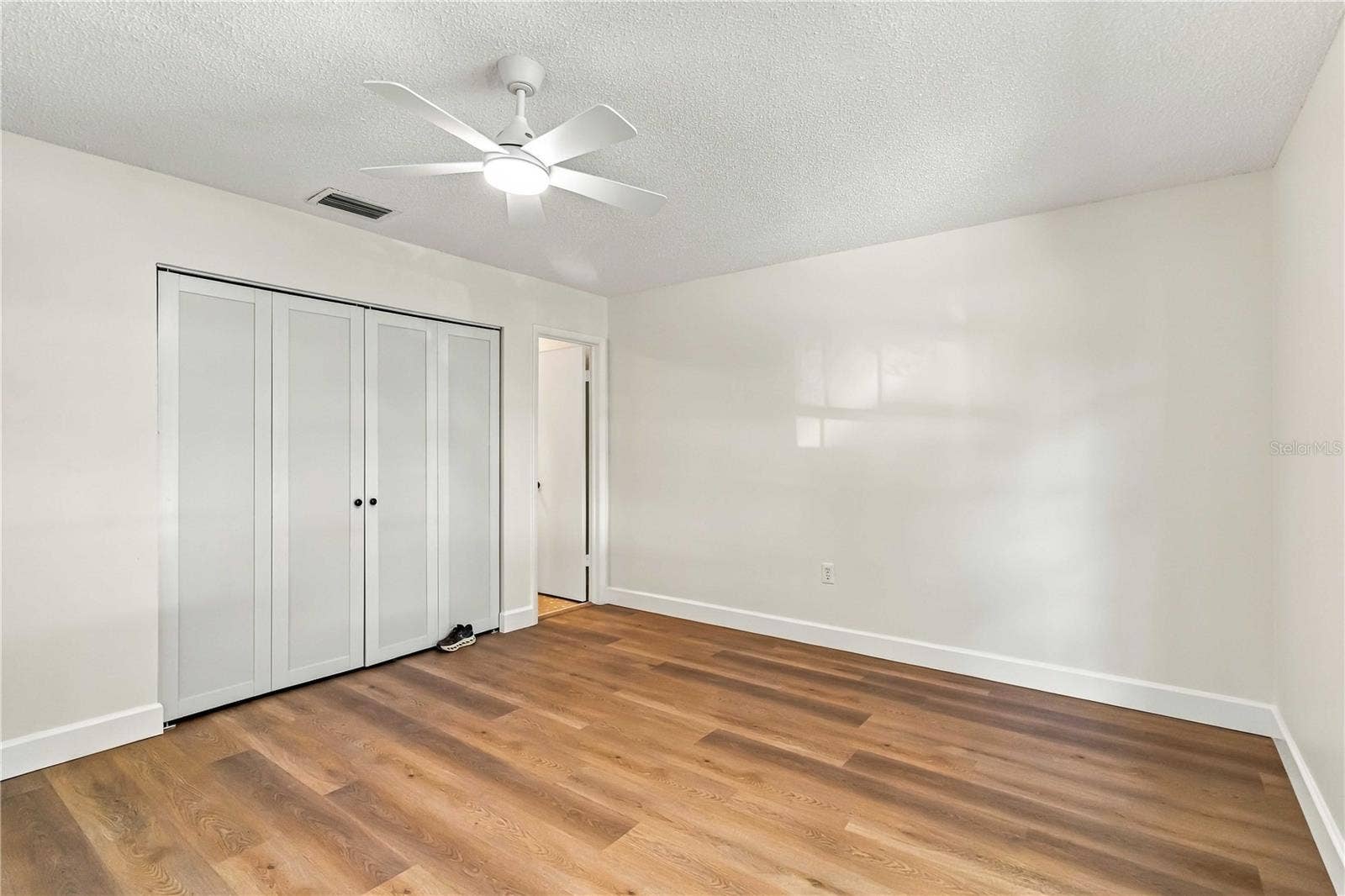 4006 41ST STREET W, Bradenton, FL 34205 4006 41ST STREET W, Bradenton, FL 34205
