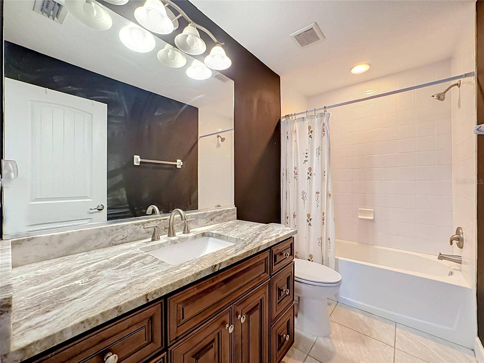 812 33RD STREET W, Bradenton, FL 34205 812 33RD STREET W, Bradenton, FL 34205